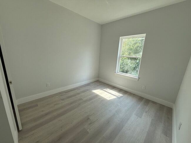 Photo - 3537 Alderfer St