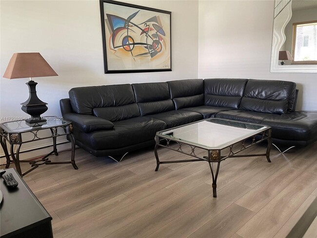 Photo - 1748 Rodman St Apartment Unit 117