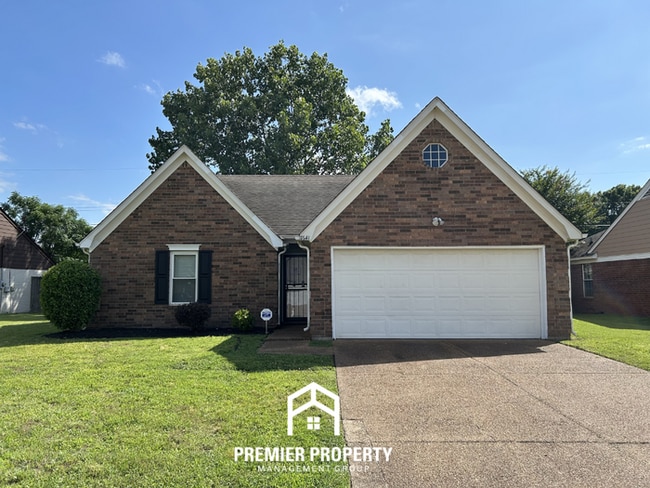 Building Photo - Charming 3BR/2BA Near Southwind | High Ceilings, Hardwood Floors & 2-Car Garage