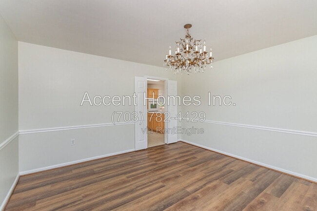 Photo - 8238 Riverside Rd