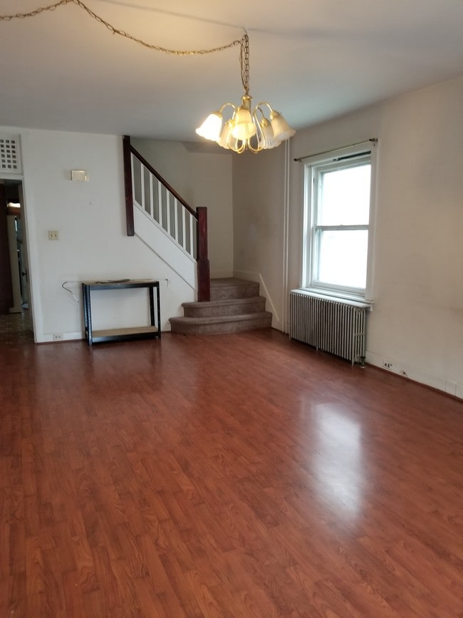 Photo - 523 Beech St