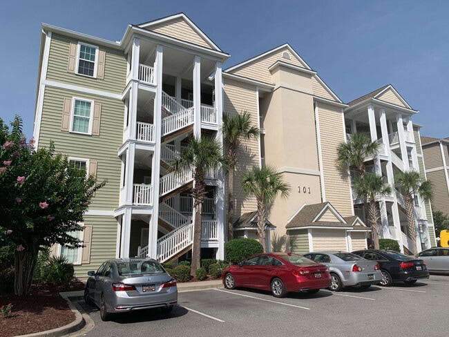 Building Photo - Spacious 3 Bedroom, 2 Bath Condo at The Vi... Unit 401