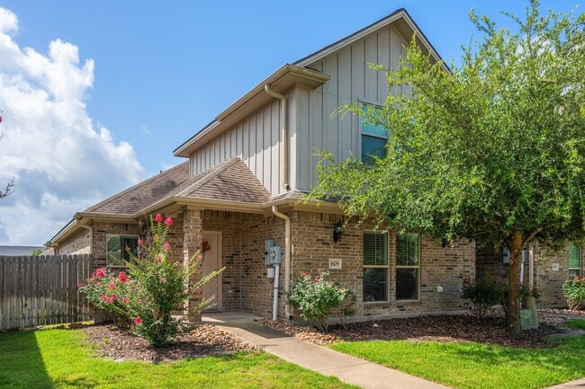 Building Photo - 3609 Haverford Rd Unit 3609 Rental