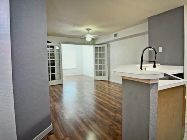 832 Camargo Way