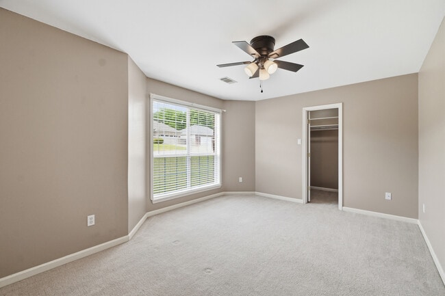 Photo - 1 Zircon Dr