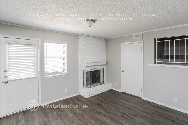 Photo - 4857 Shands Dr