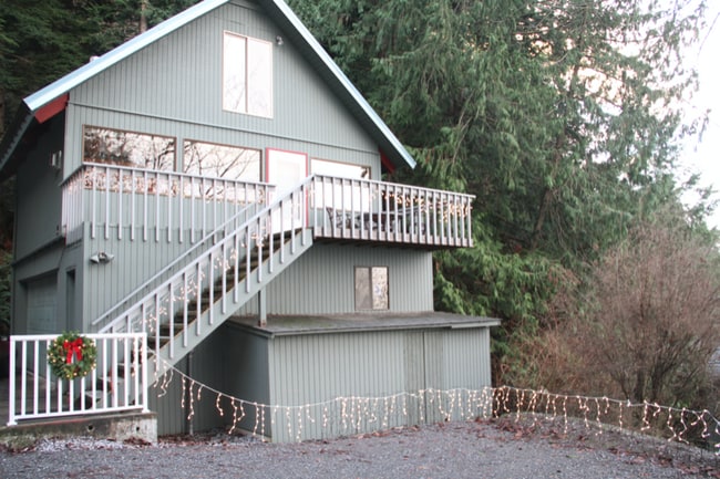 Photo - 585 Raccoon Point Rd