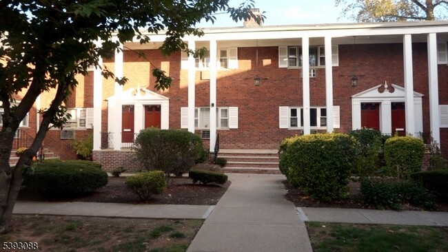 Photo - 640 Franklin Ave Unit J-1