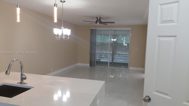 Photo - 5335 NW 10th Ct Unidad 209