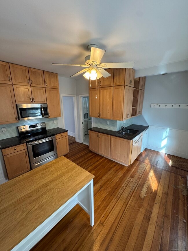 Photo - 73 Lawrence St Unit #1