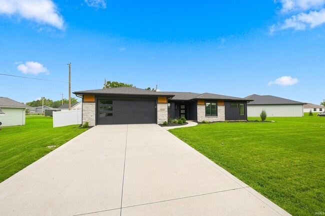 Photo - 10827 Kathy Dr