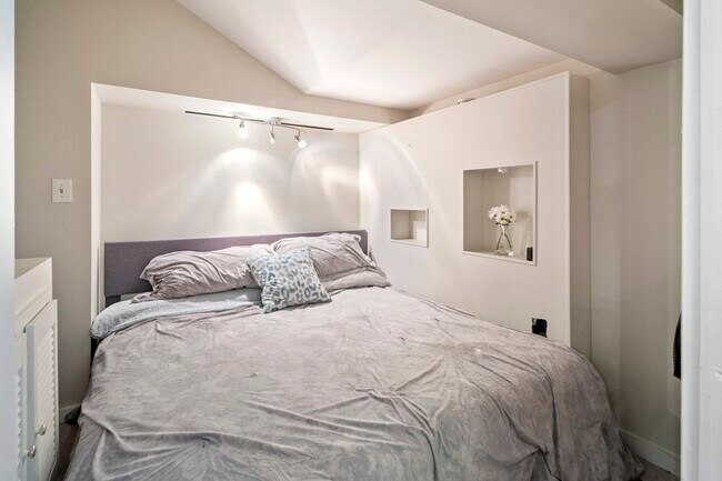 Photo - 244 Beacon St Unidad 1C