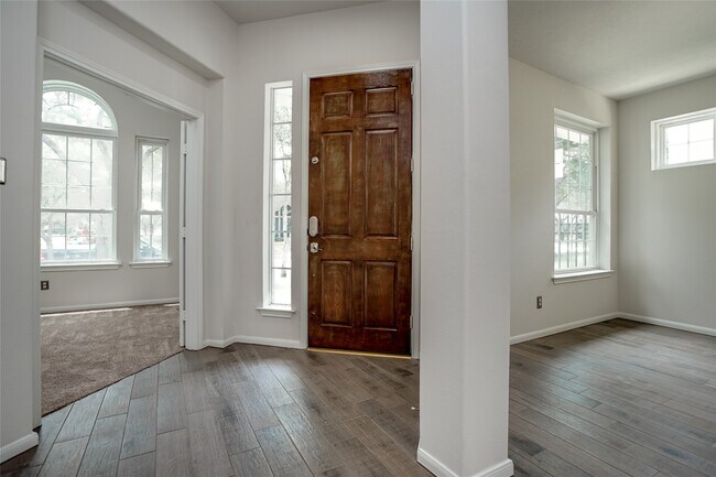 Photo - 5818 Pebble Bank Ln