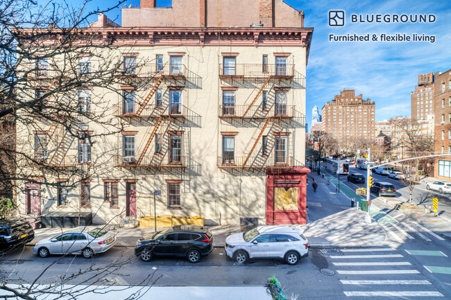 Photo - 302 W 11th St Unit FL1-ID1098