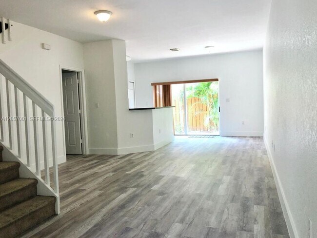 Photo - 8527 NW 108th Ave