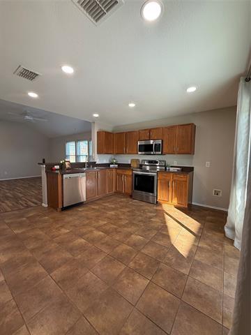 Photo - 705 Baldwin Rd