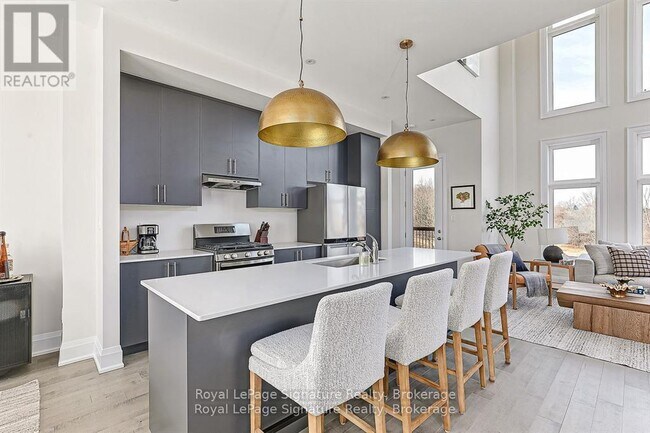 Photo - 114 Clement Ln