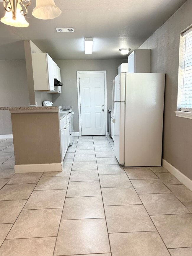 Photo - Cozy Home located in the heart of Burleson