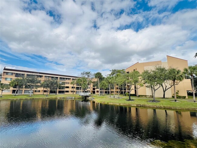 Building Photo - 8592 W Sunrise Blvd Unit 204 Rental