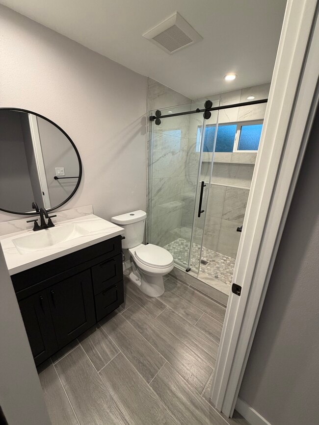 Bathroom - 7849 Clybourn Ave