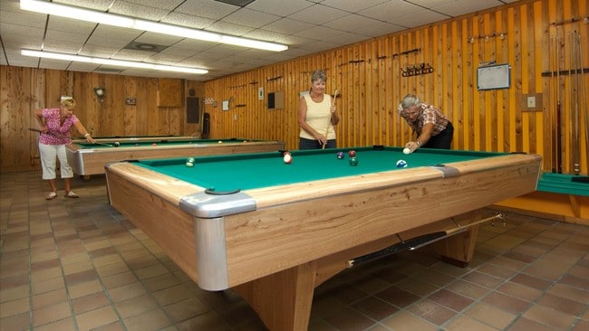 Pool Room - Rainbow Village of Largo