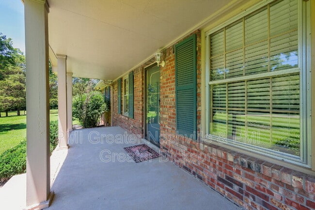 Photo - 49 Chandler Rd Unit B
