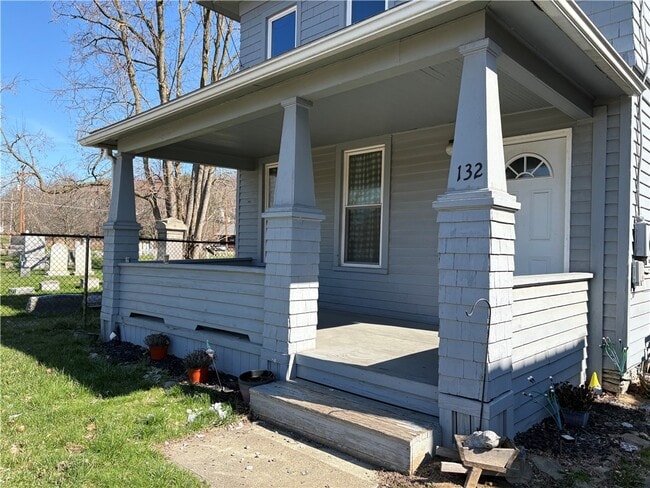 Photo - 132 W High St