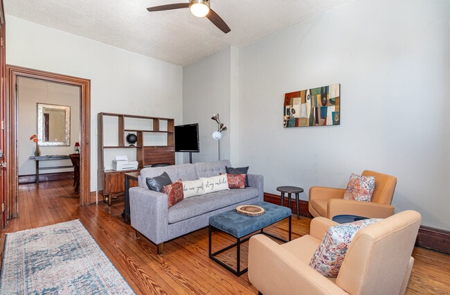 Photo - 1005 N 2nd St Unidad Riverwalk House