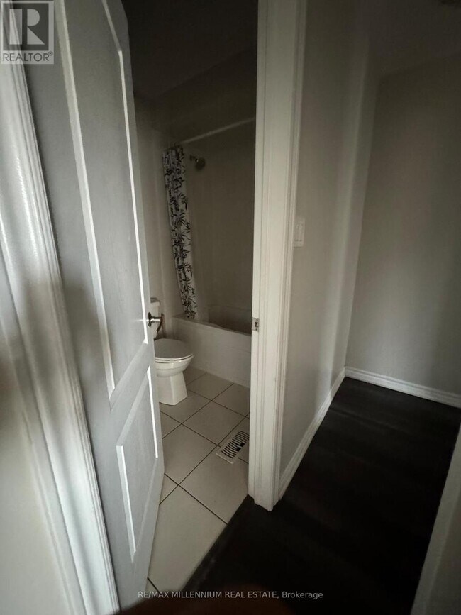 Photo - 458 Linden Dr