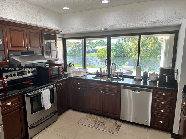 Photo - 10404 NW 5th Manor