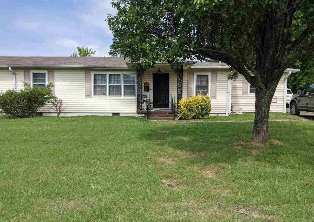 3BR/2BA Pleasant Grove, One Level, HUGE lo... - 3BR/2BA Pleasant Grove, One Level, HUGE lo... House