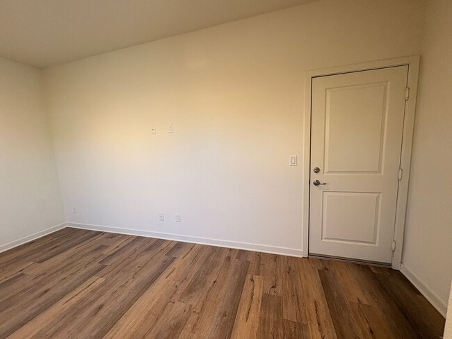 Photo - 2 bed, 2.5 bath located in Anaheim, CA !