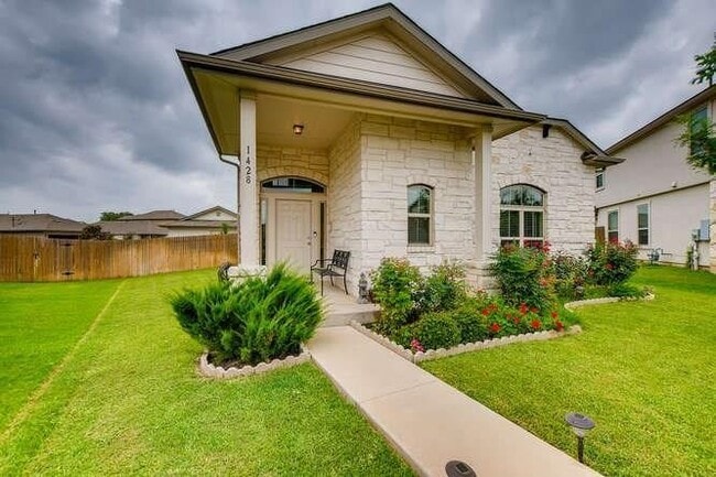 Building Photo - 1428 Bess Cove Rental