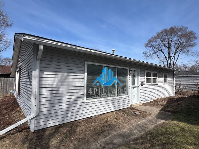 Photo - "Beautiful 3-Bedroom Home with Ample Stora...