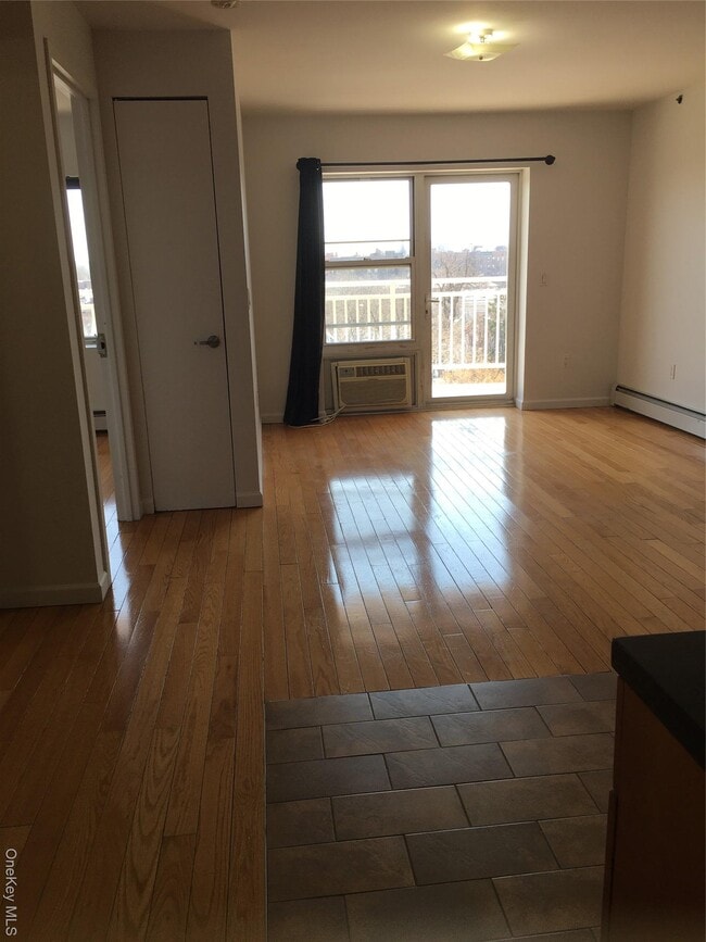 Photo - 93-05 37th Ave Unidad 5D