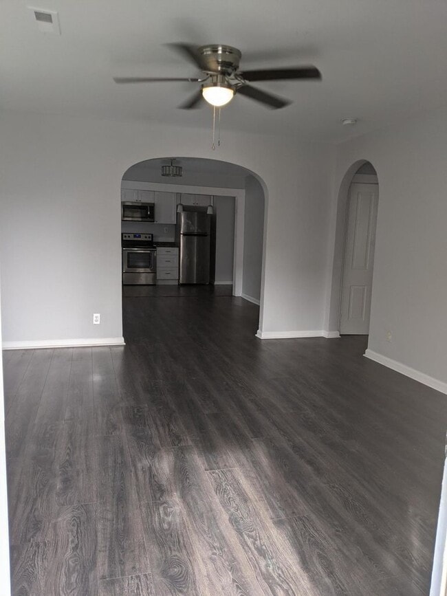 Photo - 3338 Powers St