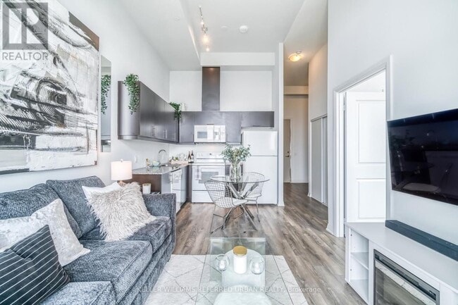 Photo - 30 Meadowglen Pl Unité LPH2802