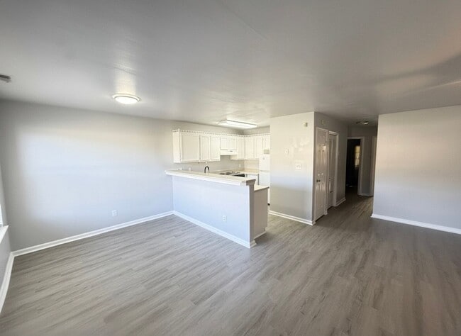 Photo - 2 Bedroom, 2 Full Bathroom Condo in Wester...