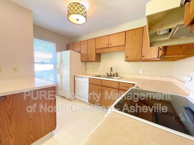 Photo - 11 Elderberry Ln