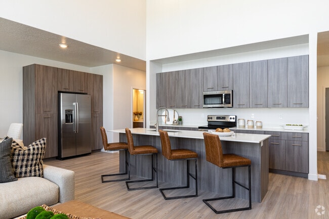 3BR, 2.5BA - 2,143SF