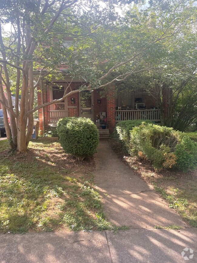 Building Photo - 1901 Arden Rd SW Unit Apt B