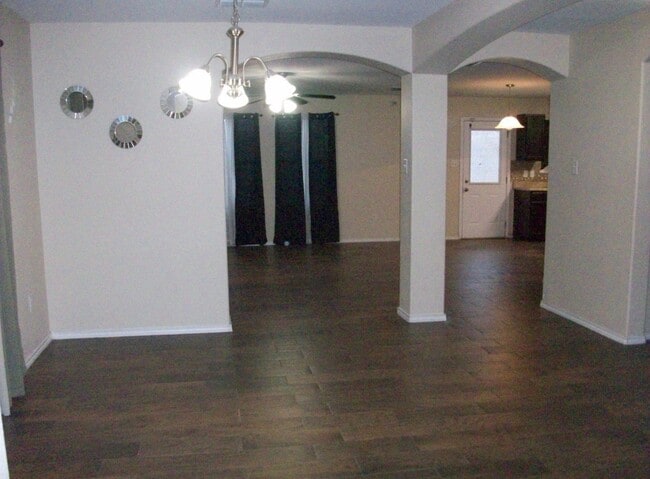 Photo - 409 Pargo Dr