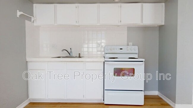 Photo - 2232 Seminary Ave