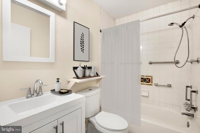 Photo - 234 Bainbridge St Unidad 1F