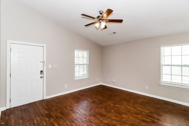 Photo - 15123 De Havilland Dr