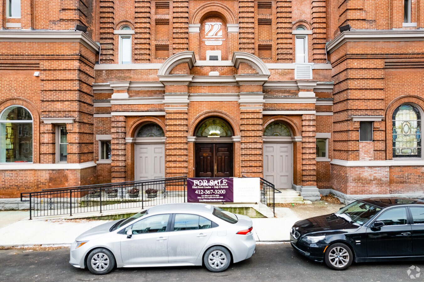 Photo - 2132 Sarah St