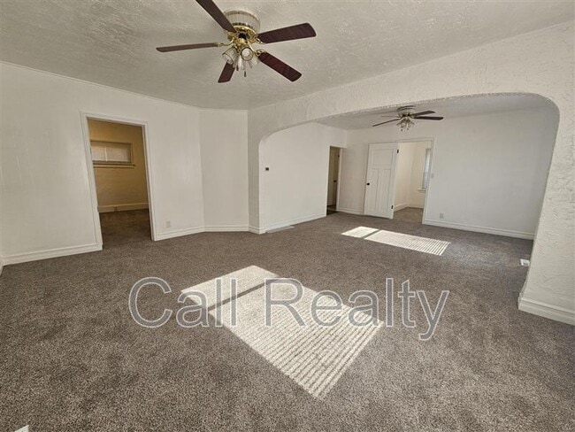 Photo - 2721 E Rowan Ave