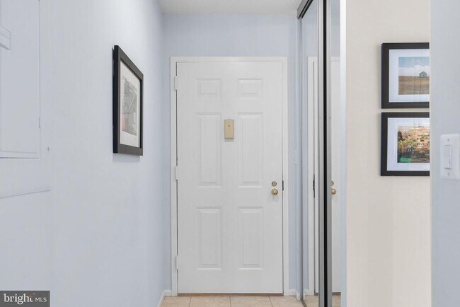 Photo - 900 N Stafford St Unit 1410