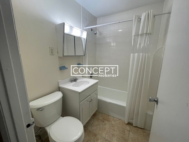 Photo - 122 Dustin St Unit 16