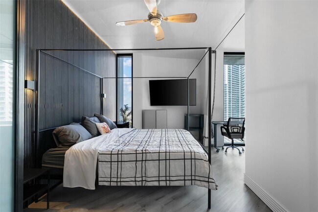 Photo - 690 SW 1st Ct Unidad 2101